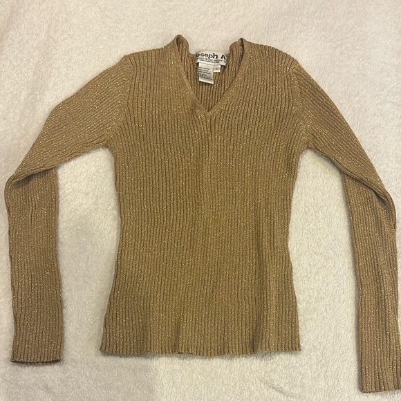 Joseph A Banks Gold V-Neck Women's Sweater in excellent condition - Picture 4 of 11